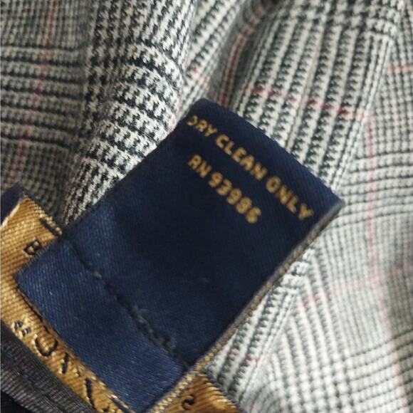 NWOT! BROOKS BROTHERS! FINE WOOL! BLACK, WHITE & RED PLAID CLASSIC SKIRT! SZ 10 - Picture 7 of 8